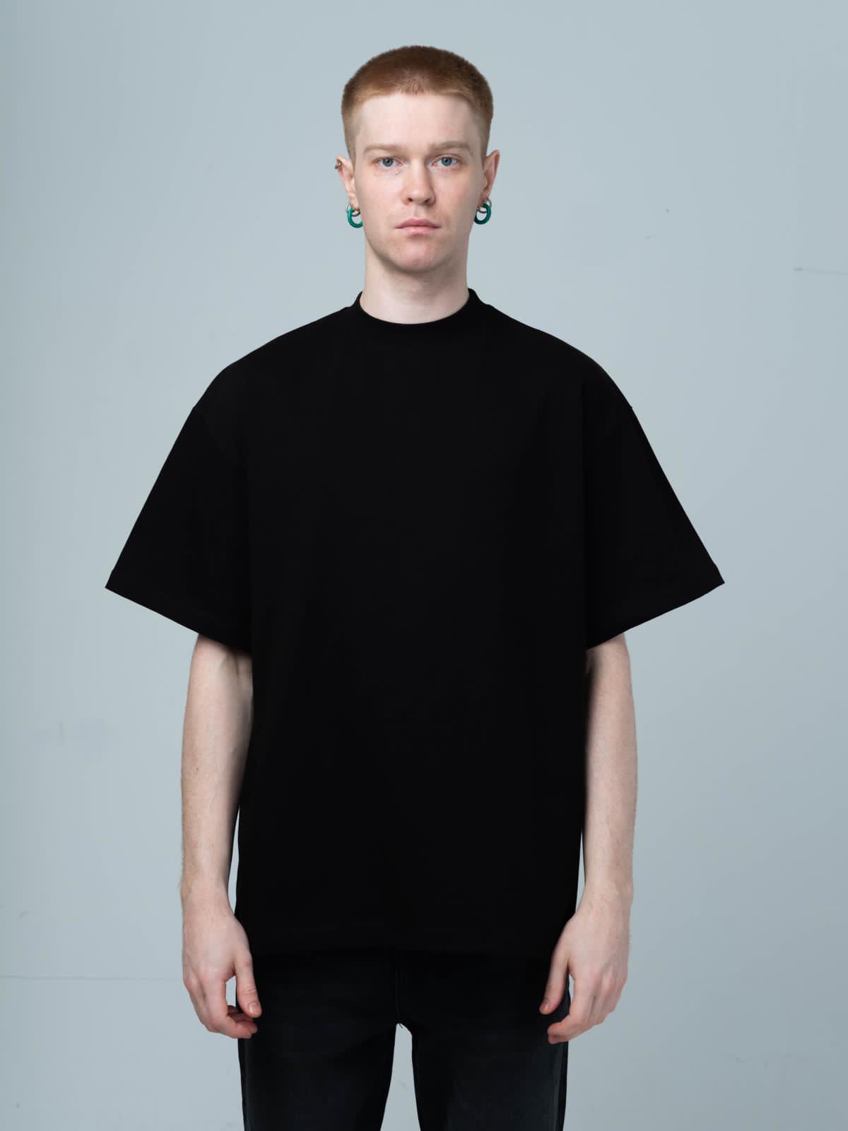 Μαύρη κοντομάνικη μπλούζα-066