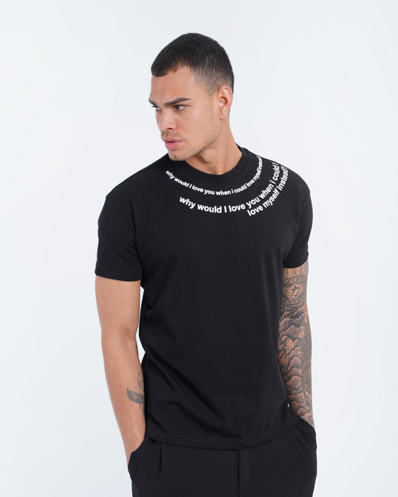 Μαύρη κοντομάνικη μπλούζα με τύπωμα-Why would i love you-eksi-002 (2)