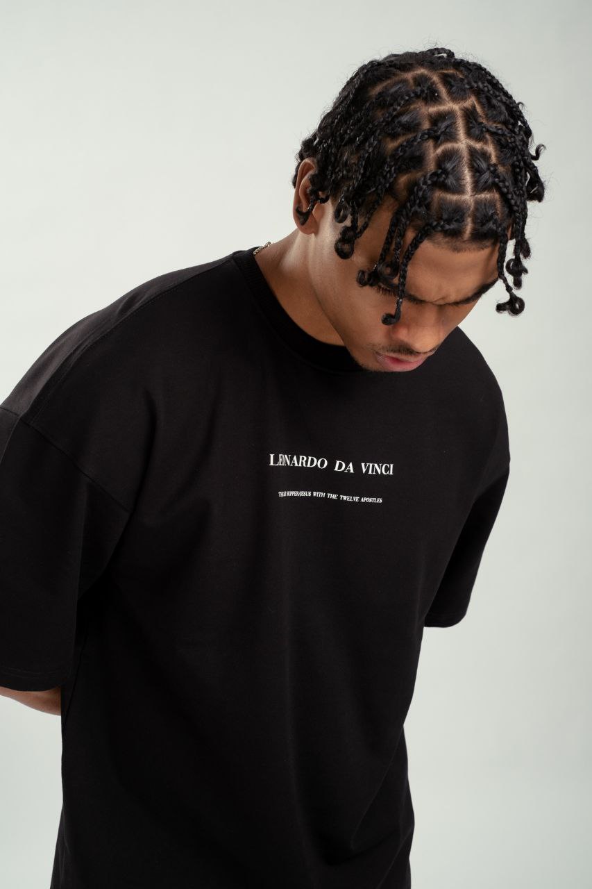 Μαύρη κοντομάνικη μπλούζα με τύπωμα(OVERSIZED)-Leonardo Da Vinci-respire-5623036 (3)